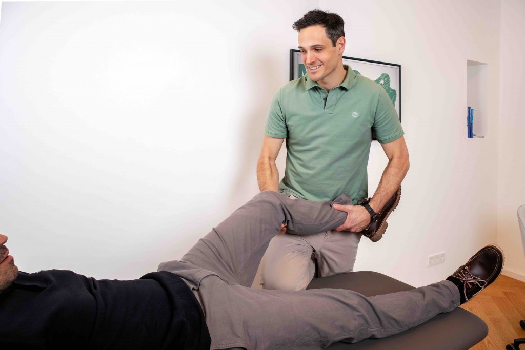 Kniechirurg Dr. Dominik Roider MedPlus Wien Währing