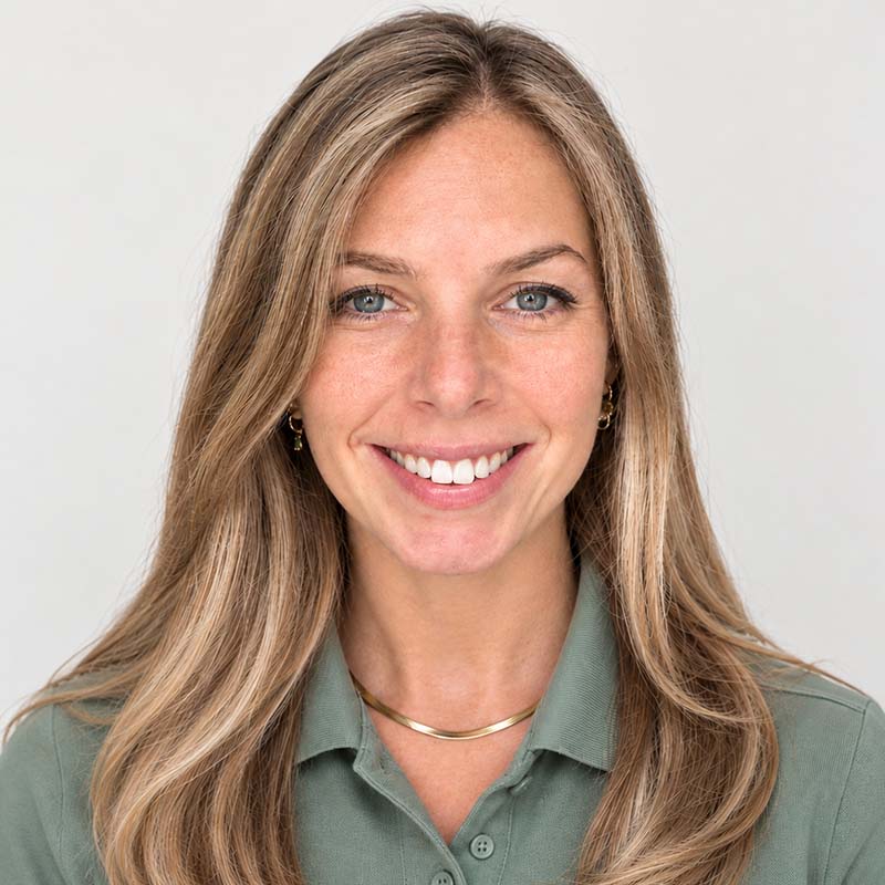 Dr. Julia Frunza